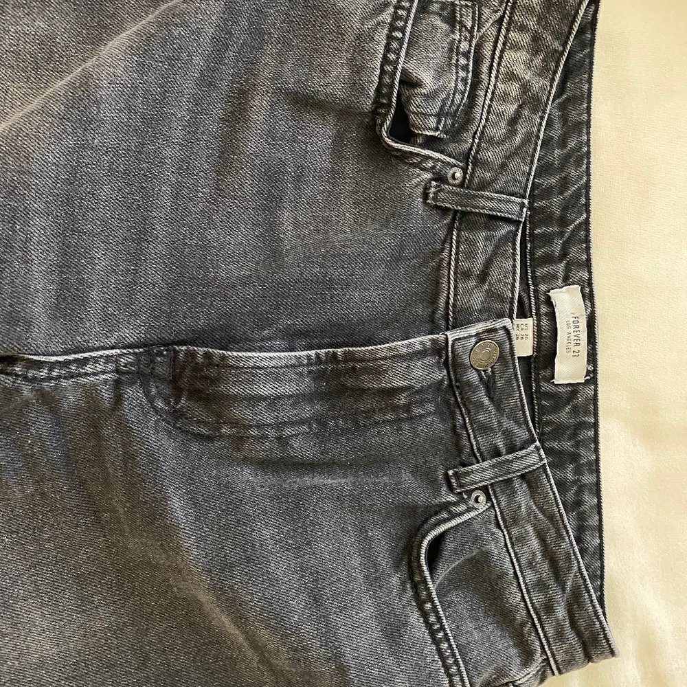 Cropped Black Jeans